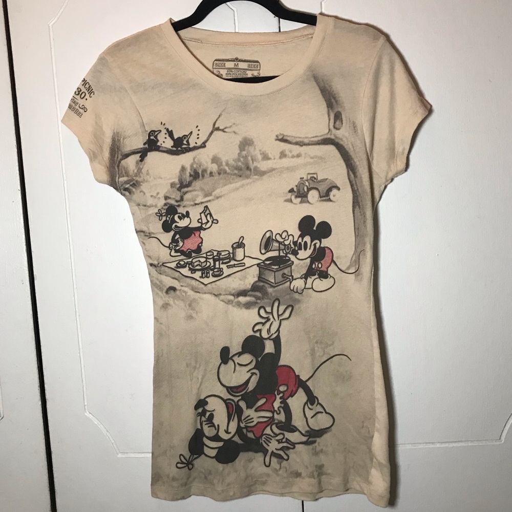 NWOT Vintage Disney Graphic Tee